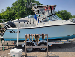 Cast your line in Lake Erie’s calm waters!
